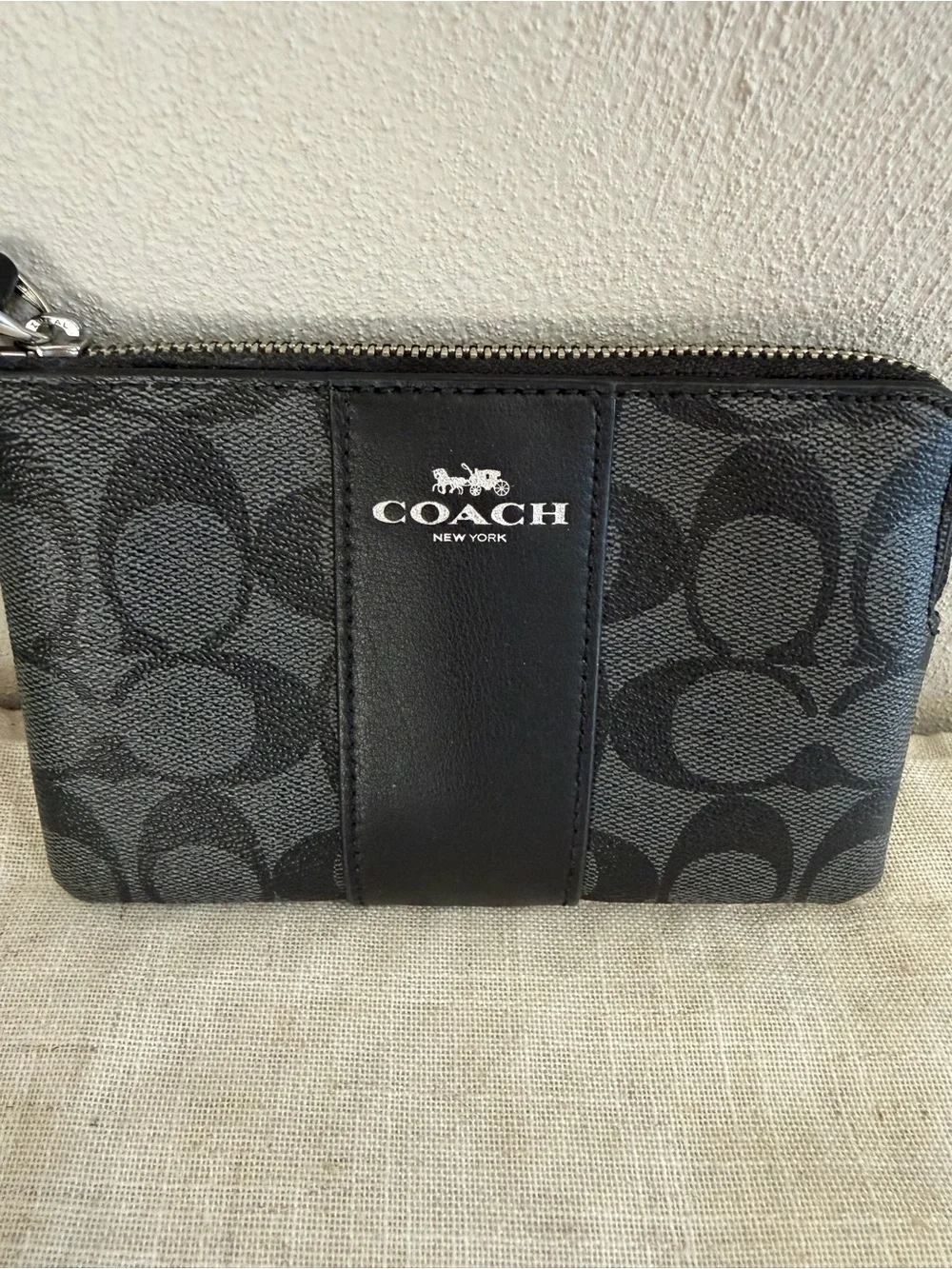 Coach Corner Zip Black Signature Canvas Wristlet